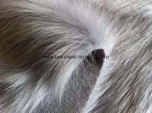 Acrylic/polyester long-pile faux fur 1100 G/M