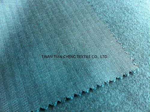 Polyester herringbone twill 140 GR/M2