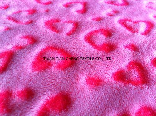 Polyester coral fleece with heart pattern 280 GR/M2