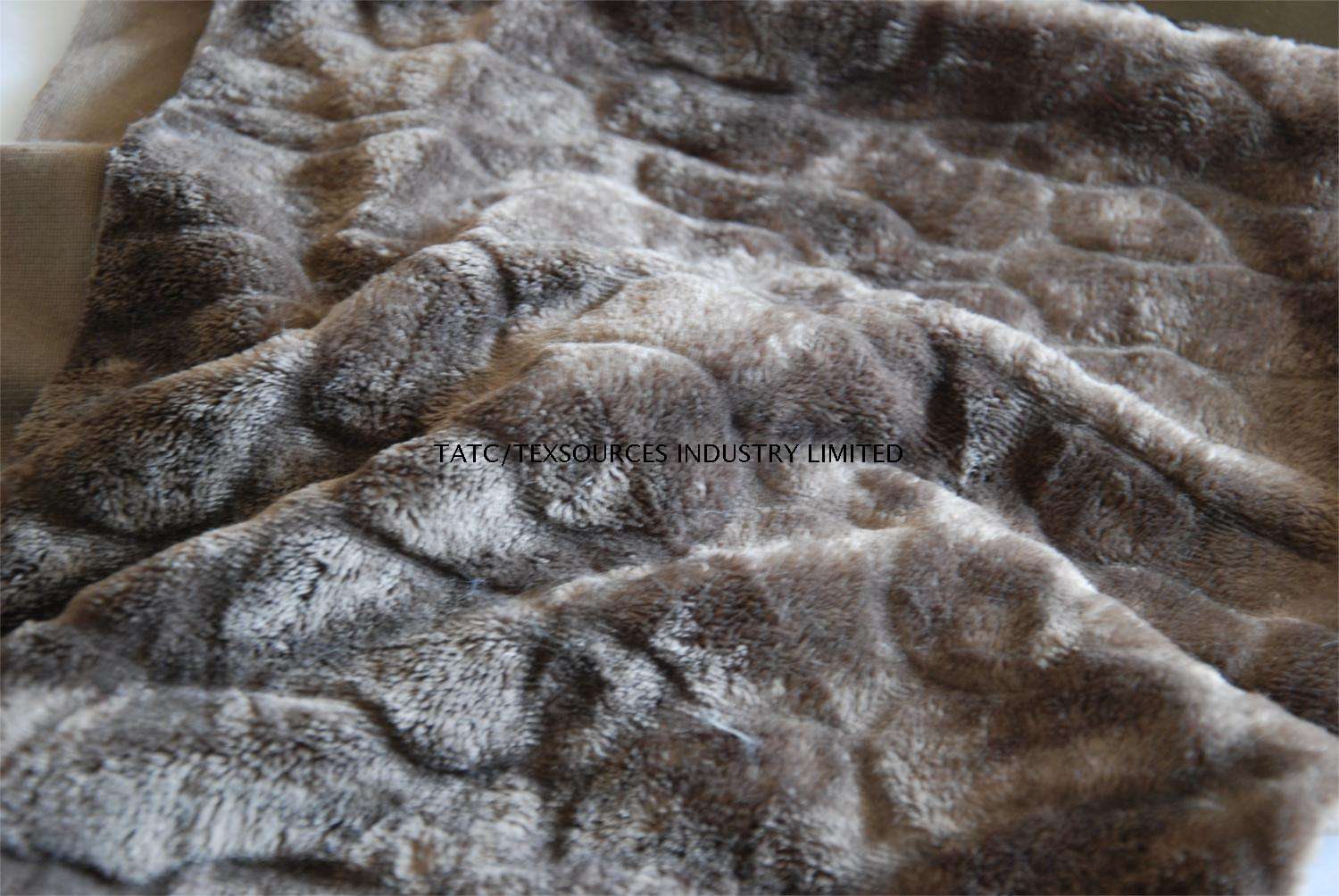 Polyester Fancy Fake Fur 泰安天成纺织有限公司 Tai'an Tian cheng Textile Co., Ltd.